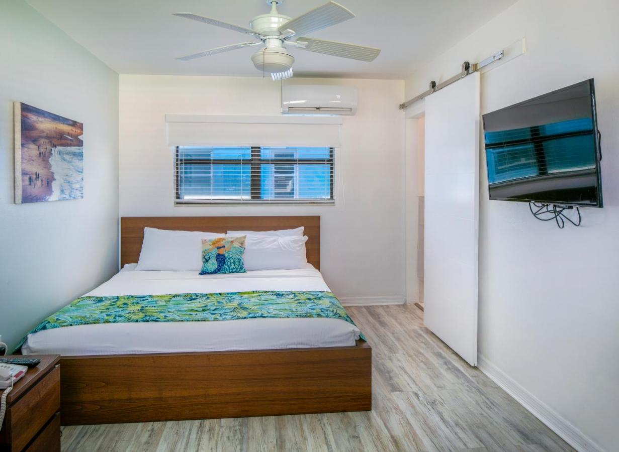 St. Pete Beach Suites — photo 23