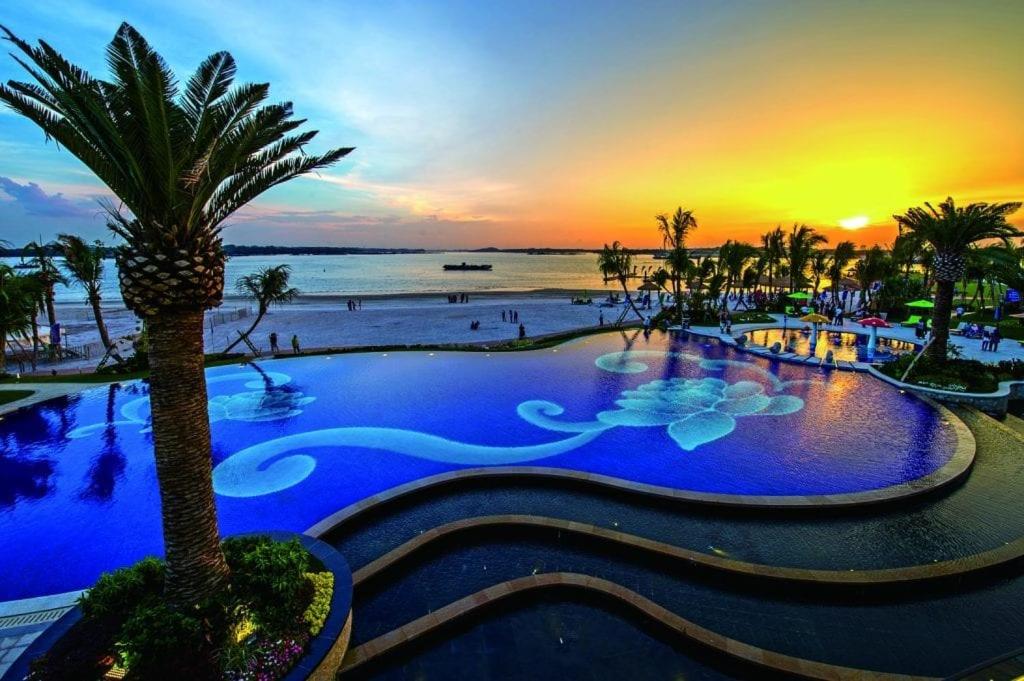 GYDEN STAYCATION #Country Garden Danga Bay - 4