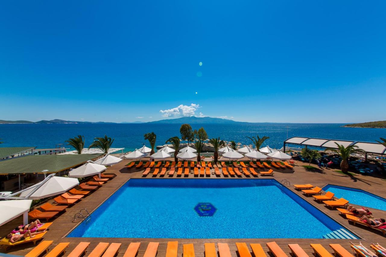 Image: Hotel Saranda Palace