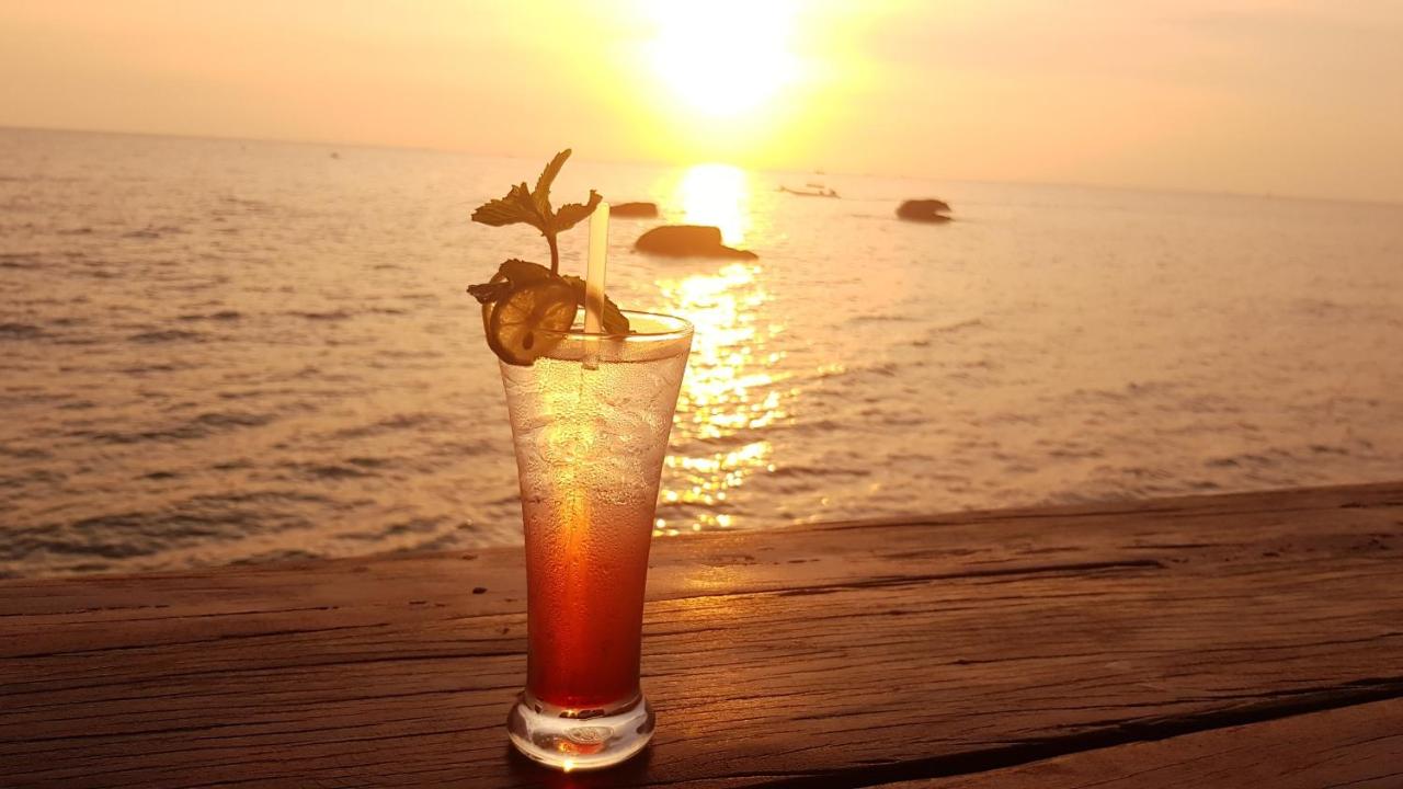 Image: Free Beach Resort