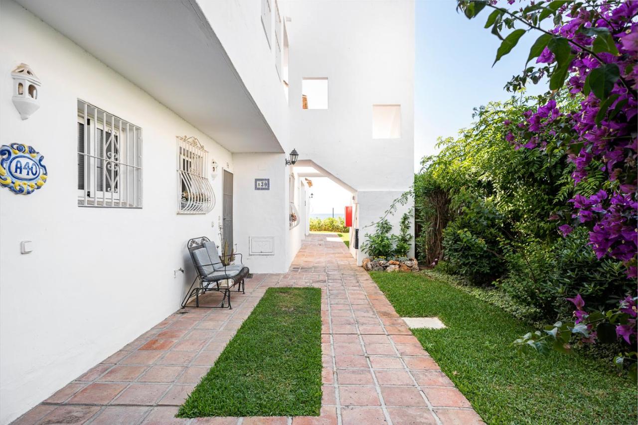 Apartamento en primera línea de Playa Lucera, La Cala de ...