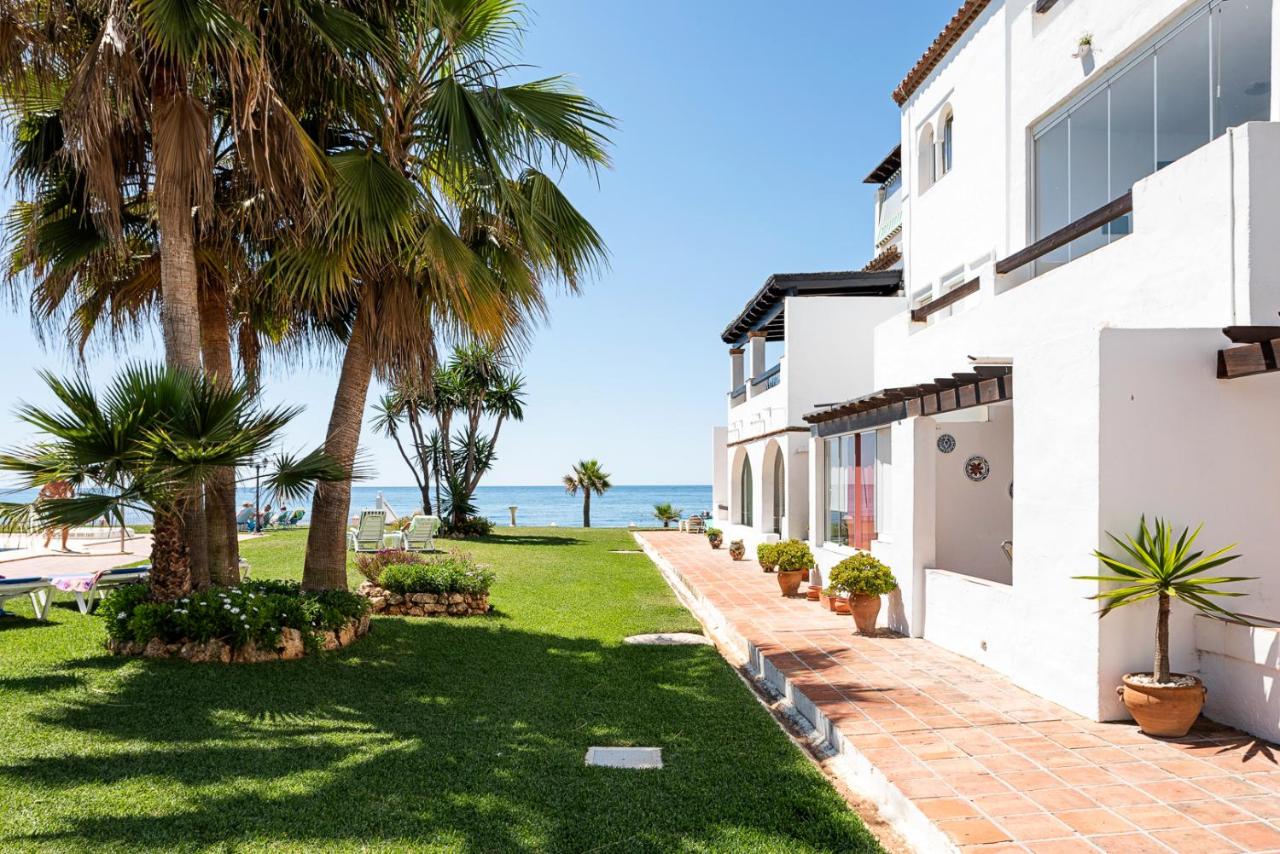 Apartamento en primera línea de Playa Lucera, La Cala de ...