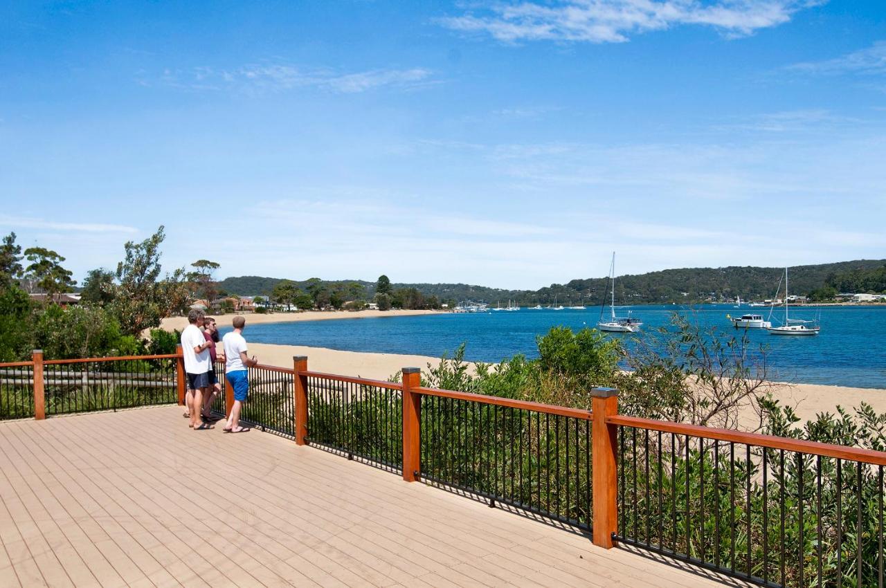 Beach: Ettalong Beach Luxury Apartments