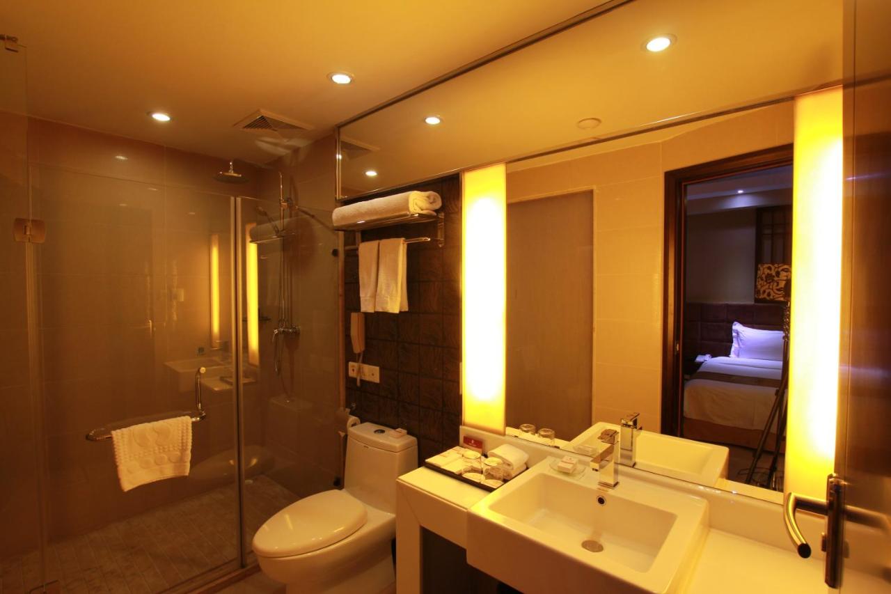 Fortune Hotel photo