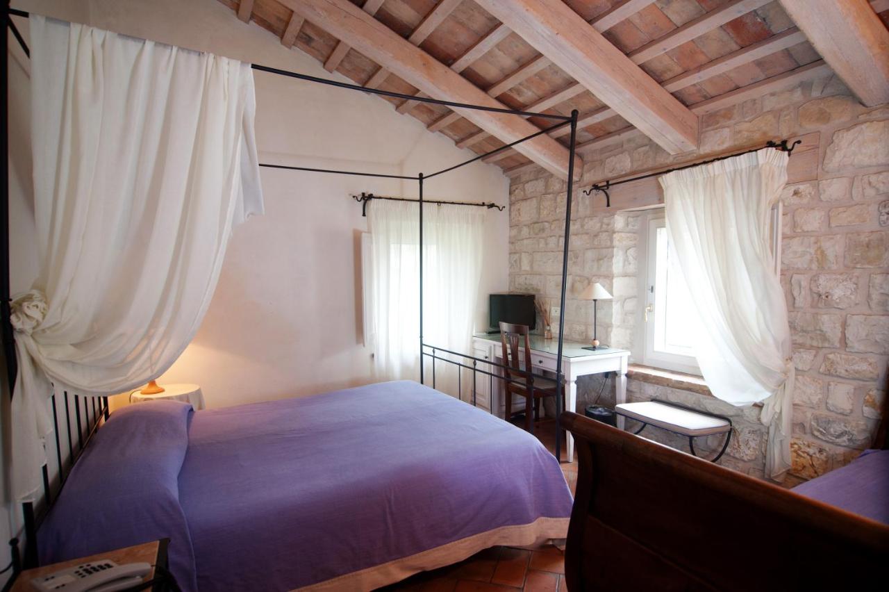 Valcastagno Relais photo
