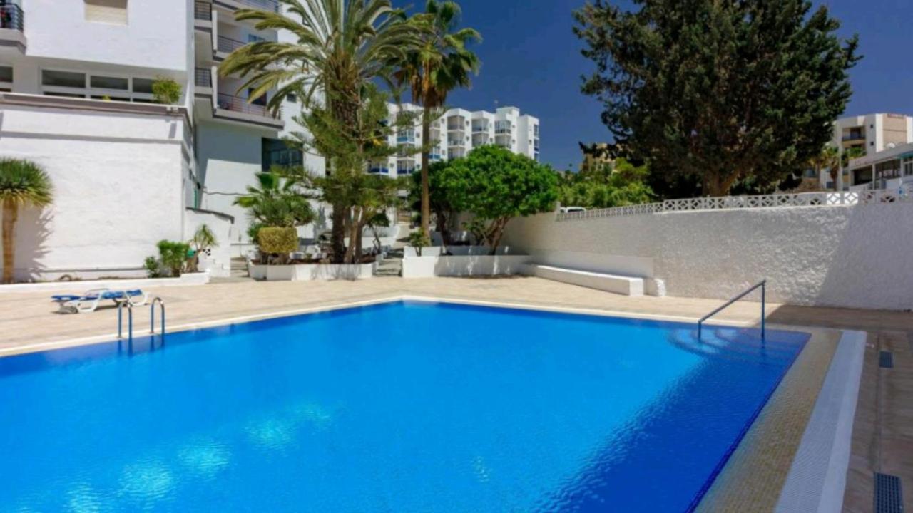 Apartamento con Vistas al Mar en Los Cristianos, Arona ...