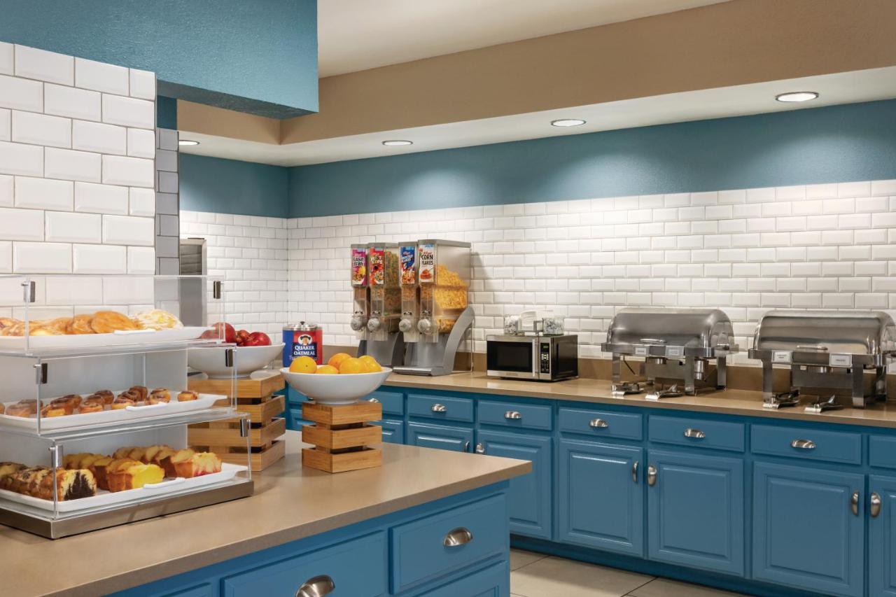 Country Inn & Suites by Radisson, Nashville Airport East, TN - 4