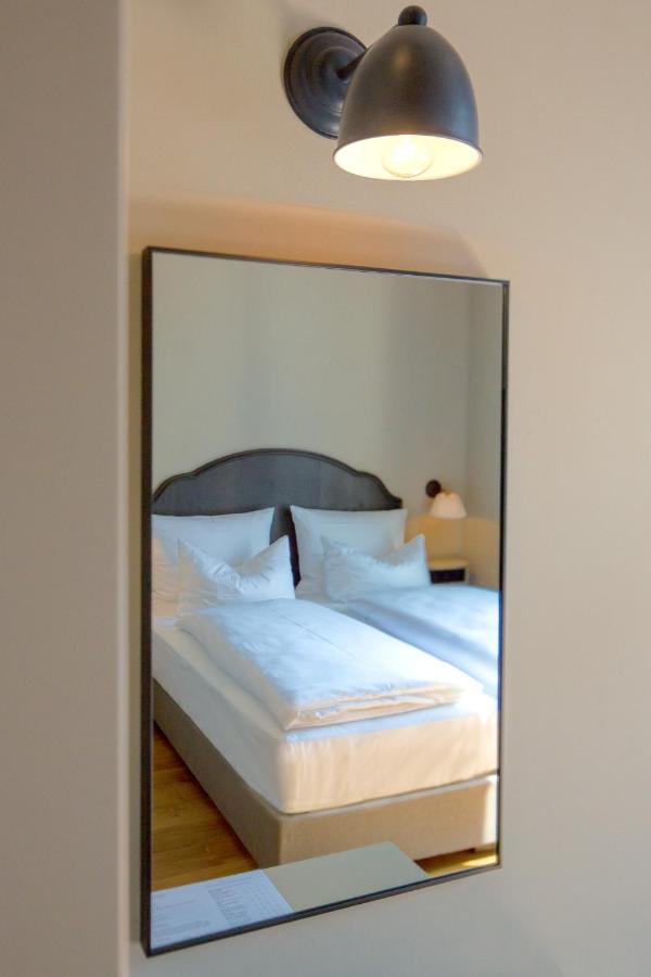 Monbijou Hotel photo