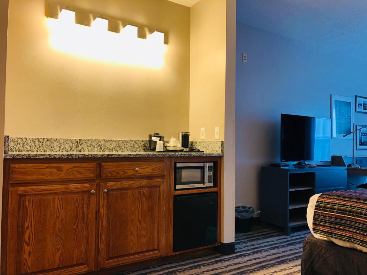 Country Inn & Suites by Radisson, Nashville Airport East, TN - 5