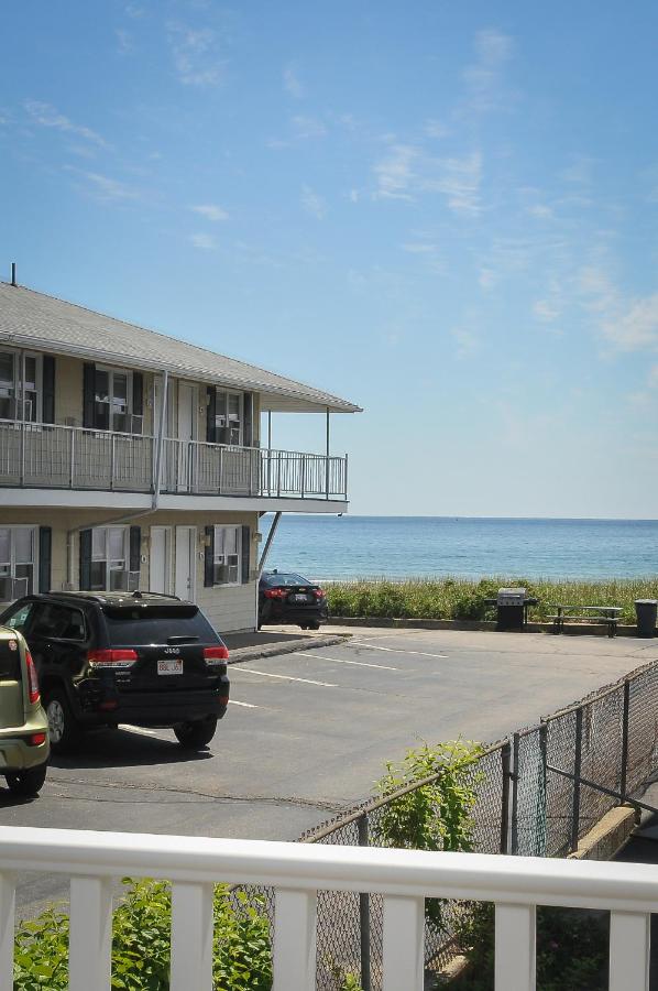 Friendship Oceanfront Suites — photo 11