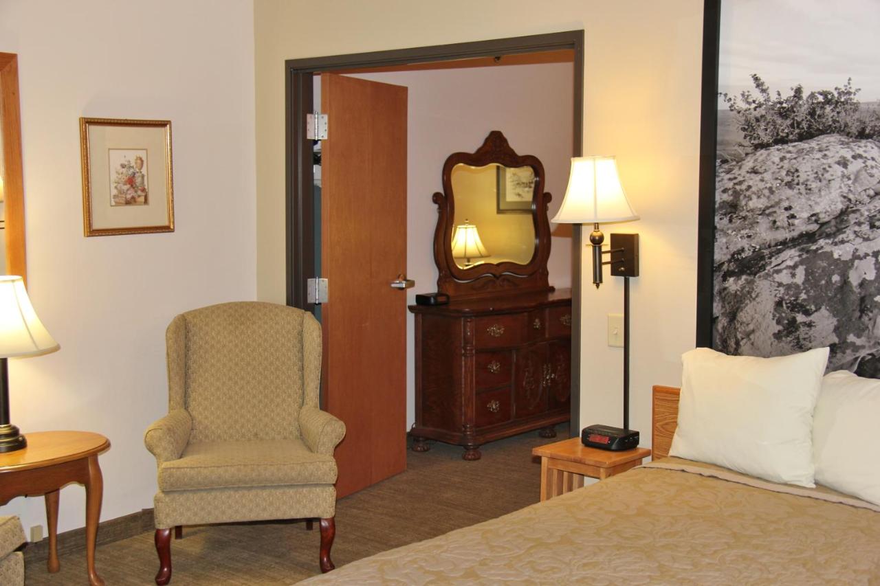 Homestead Inn and Suites — photo 24