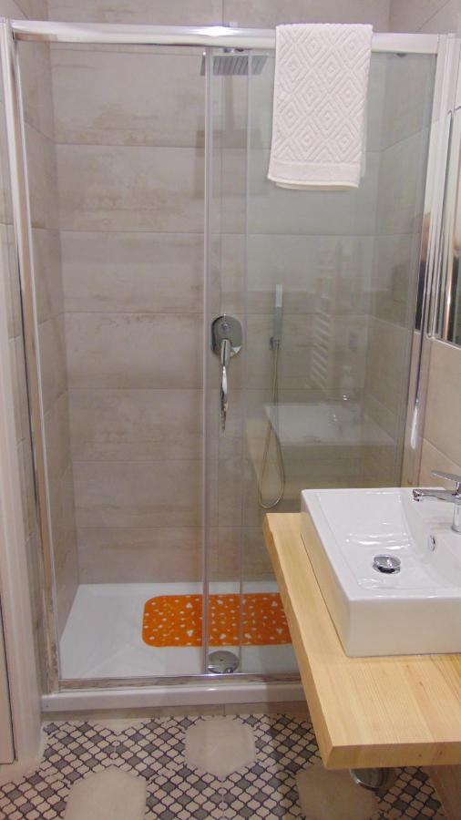 Neapolitan Flat B&B - 3