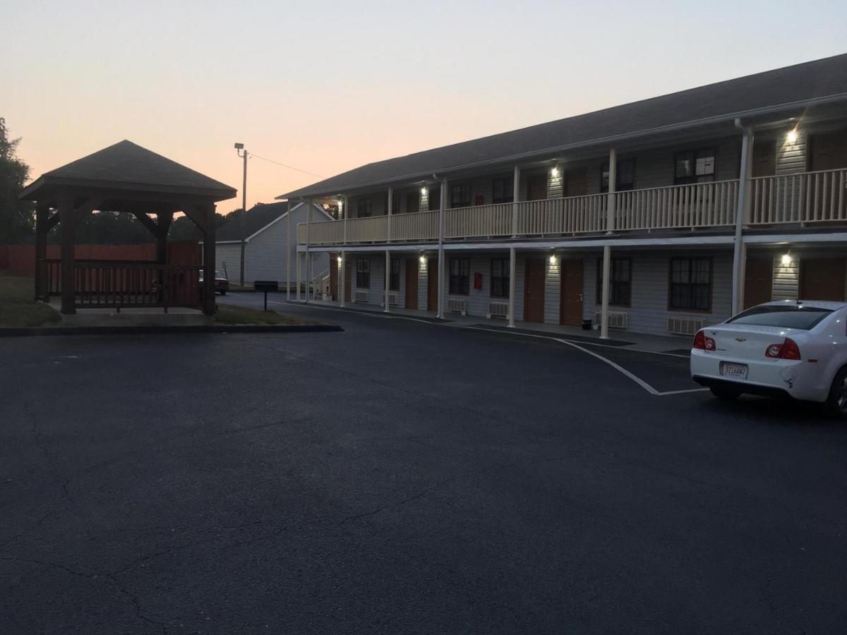 Loyalty Inn Hawkinsville — photo 22