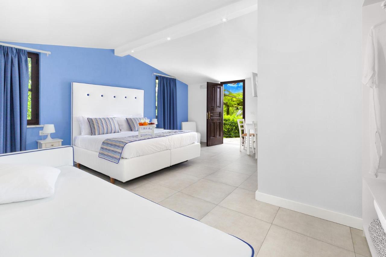 AMORE RENTALS - Villa Claudia photo