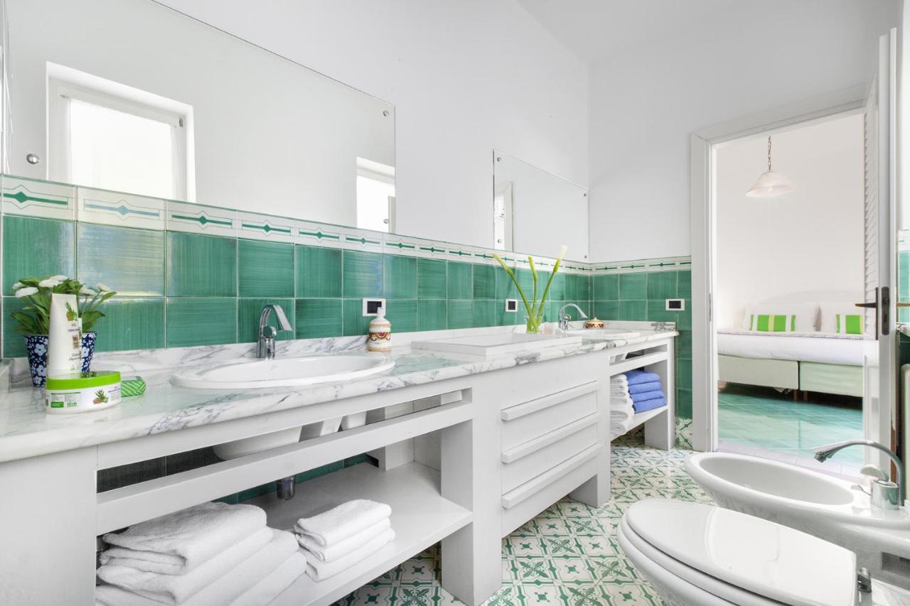 AMORE RENTALS - Villa Claudia photo