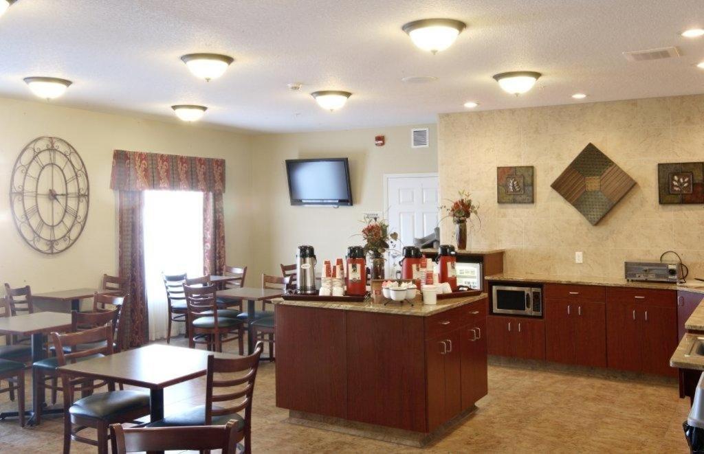 GrandStay Residential Suites Hotel Faribault — photo 18