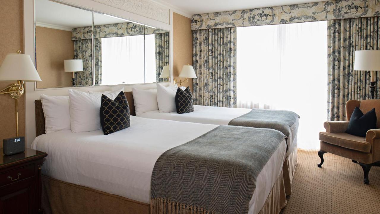 Wedgewood Hotel & Spa - Relais & Chateaux photo