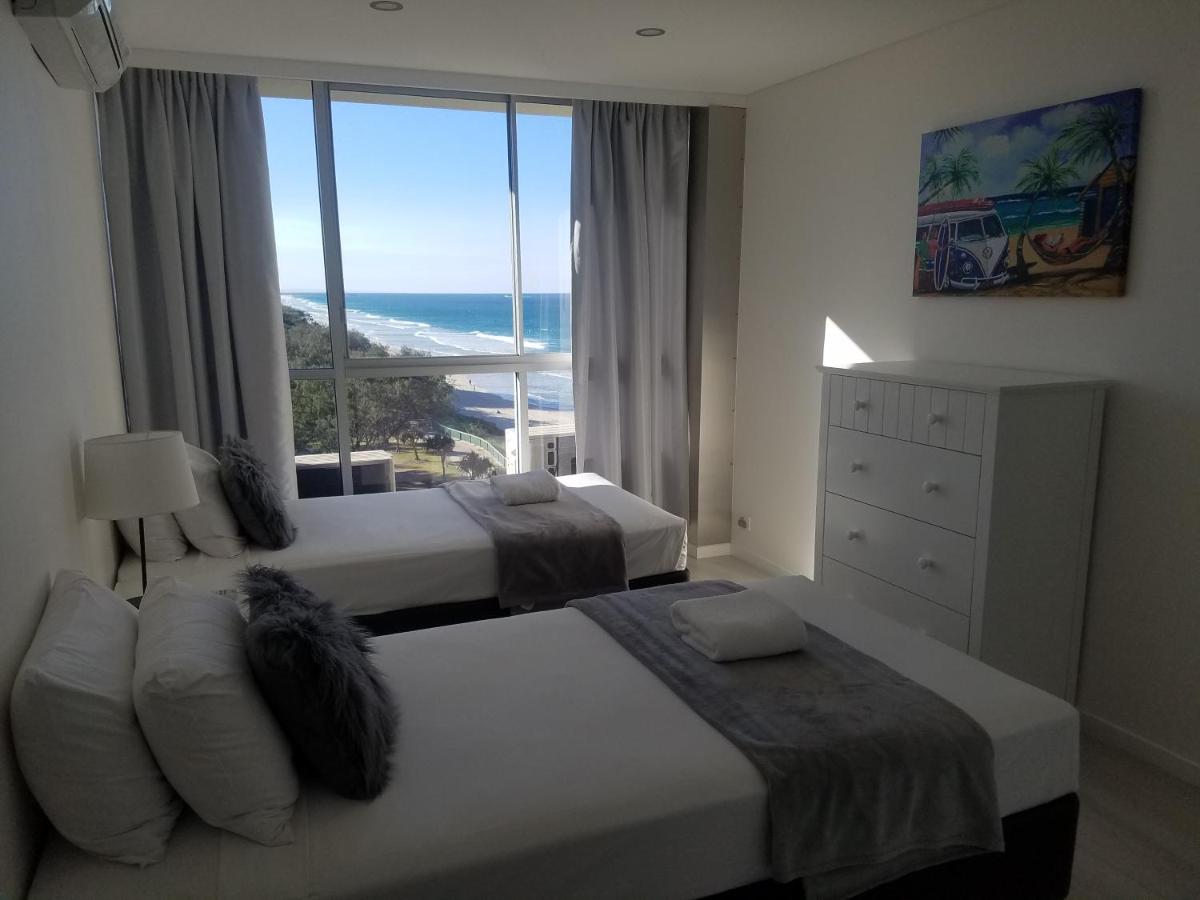 Golden Sands on the Beach - Absolute Beachfront Apartments photo