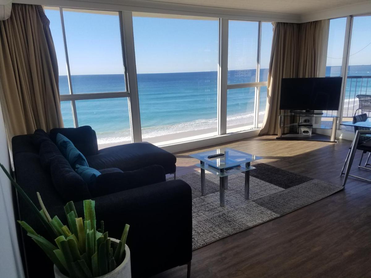 Golden Sands on the Beach - Absolute Beachfront Apartments photo