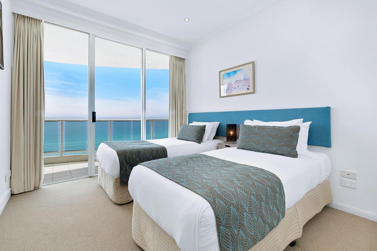 Pacific Views Resort photo
