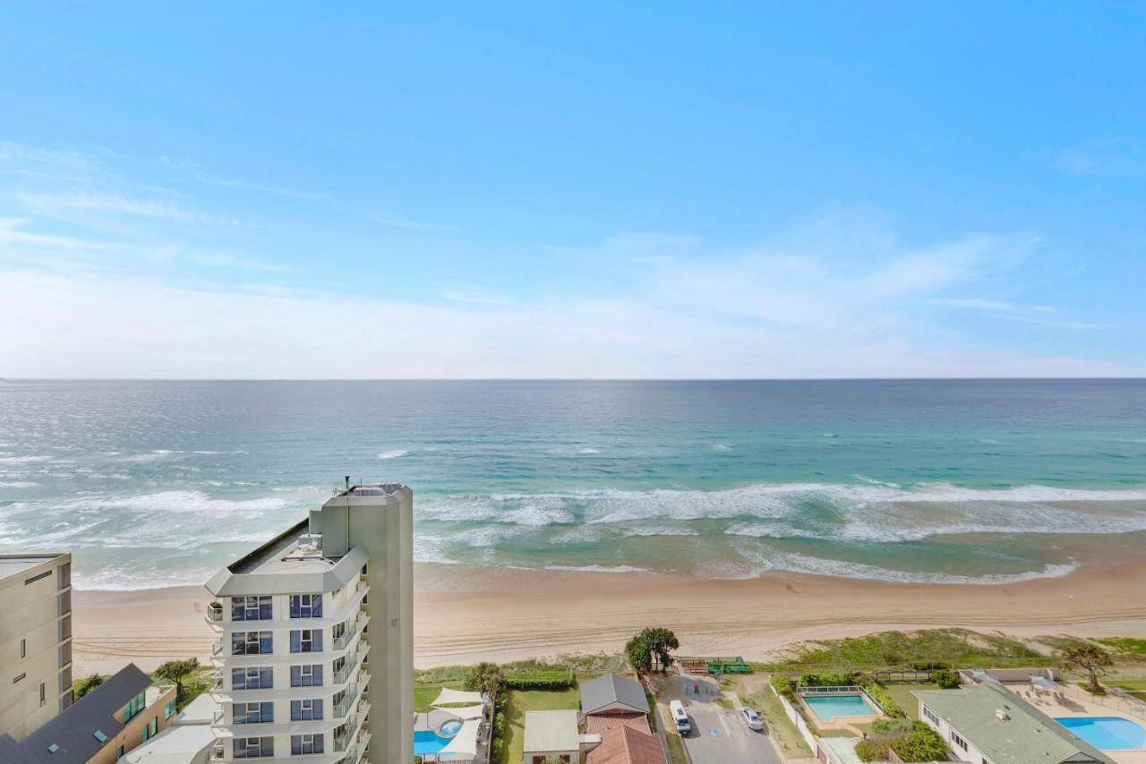 Pacific Views Resort photo
