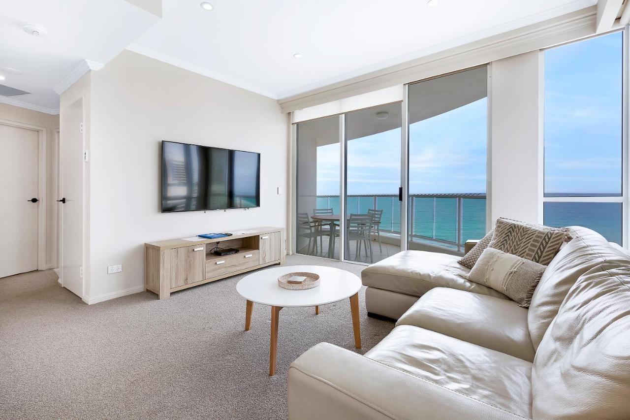 Pacific Views Resort photo