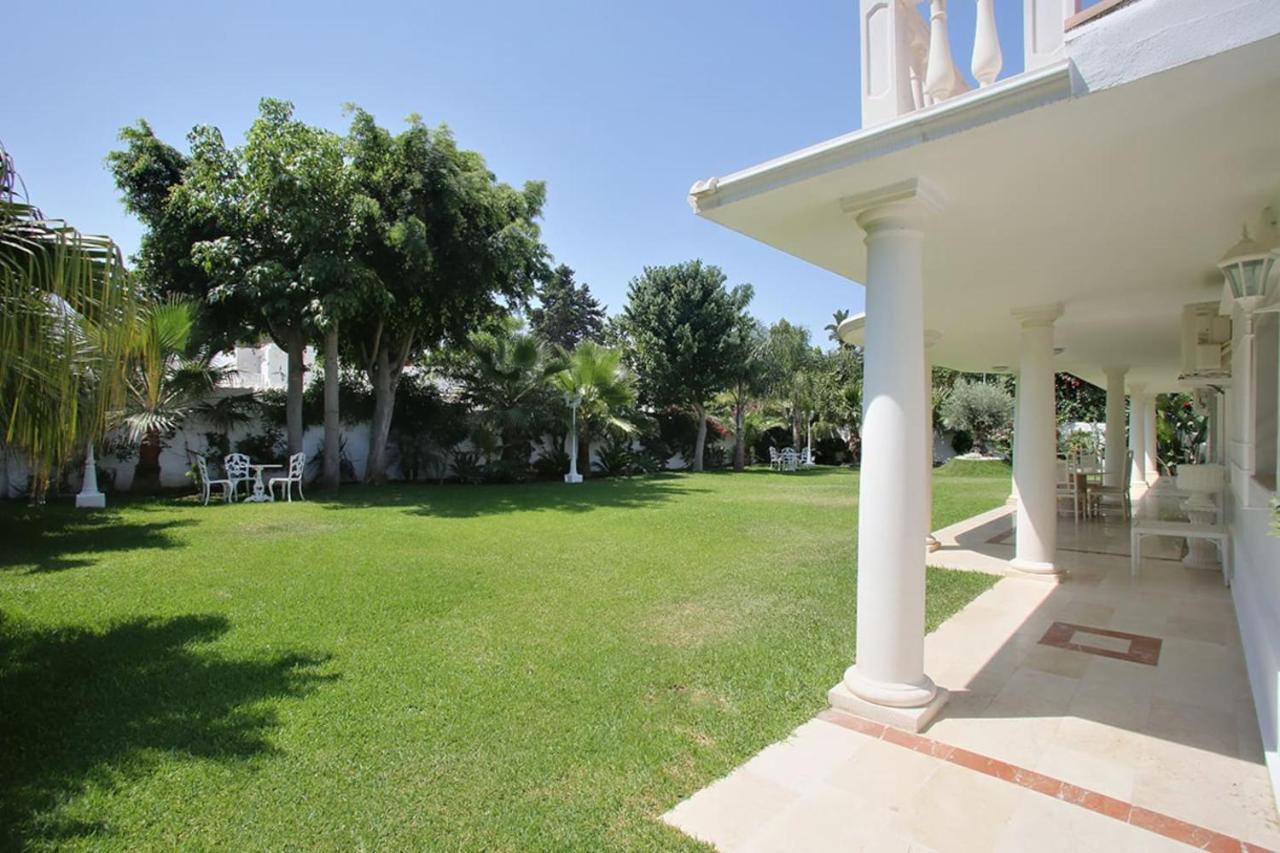 Exclusive villa Las Palmeras Puerto Banus, Marbella, Spain ...