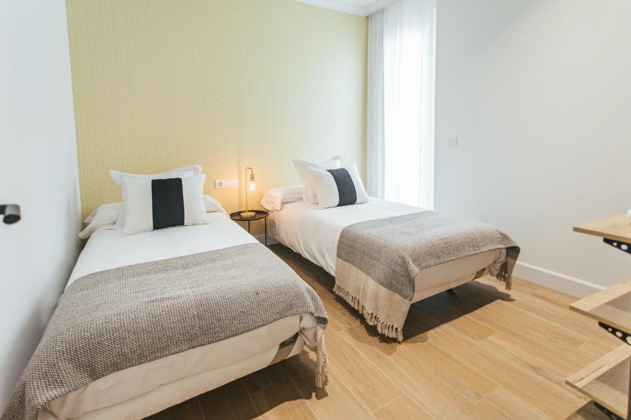 The Lucky Flats - Poeta Quintana, Alicante – Aktualisierte ...