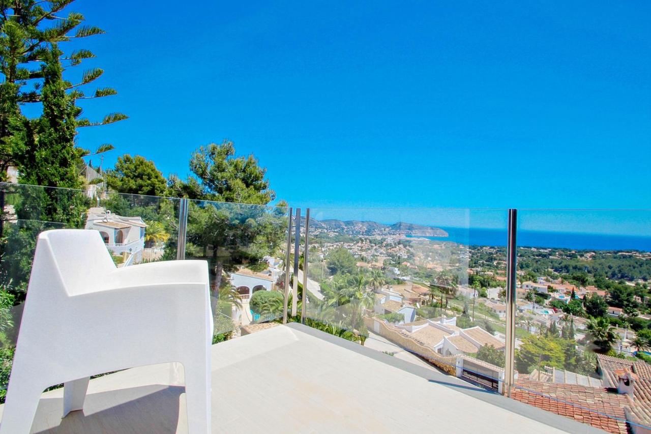 Amigos - holiday home with private swimming pool in Moraira ...