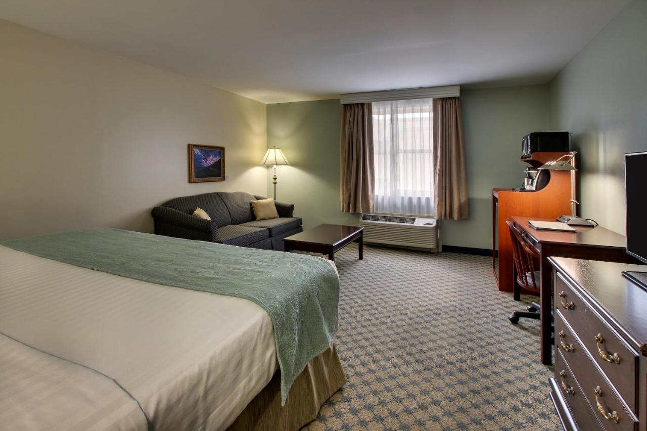 Carriage Hill Motel Inc — photo 17