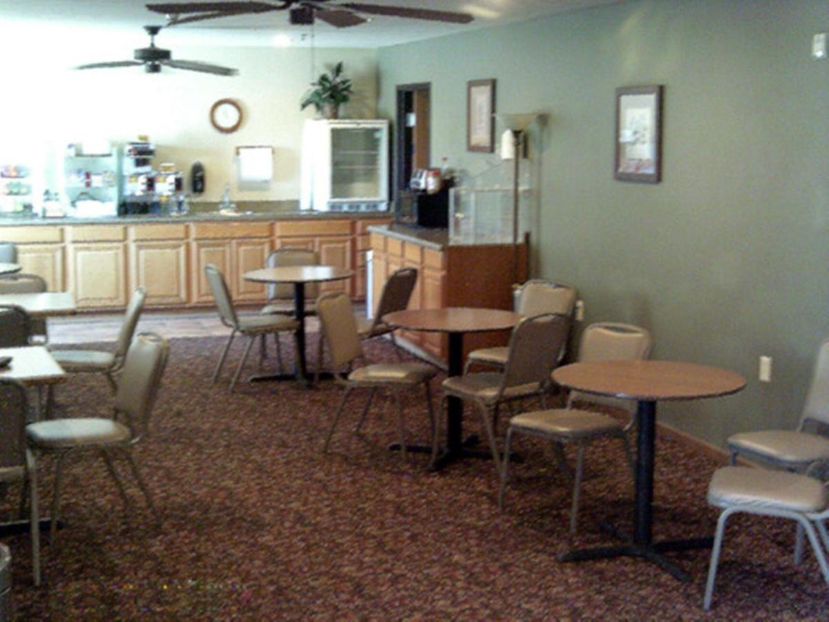 Capri Motel — photo 23