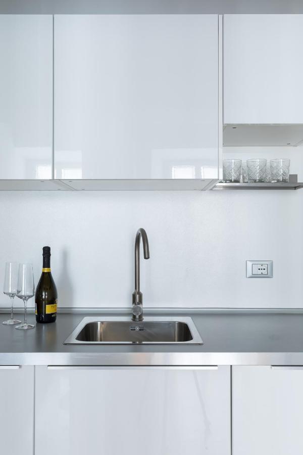 A World Aparts - 87 Boschetto - 3