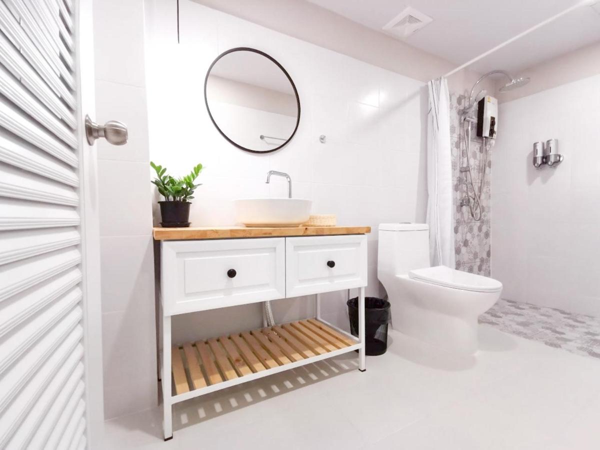 Snoozy Guesthouse - 3