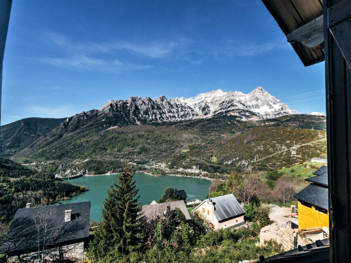 Cozy Holiday Home near Ski Bus in Aragon (Spanje Hoz de Jaca ...