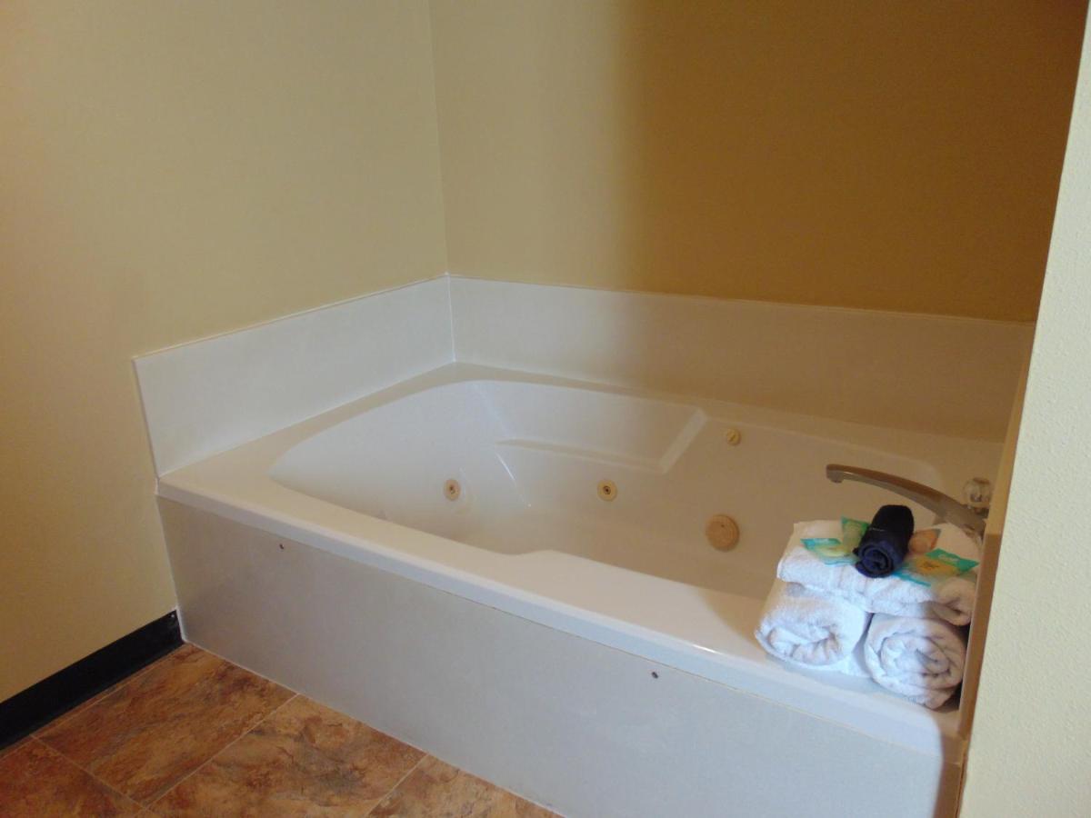 Horse Creek Inn — photo 17