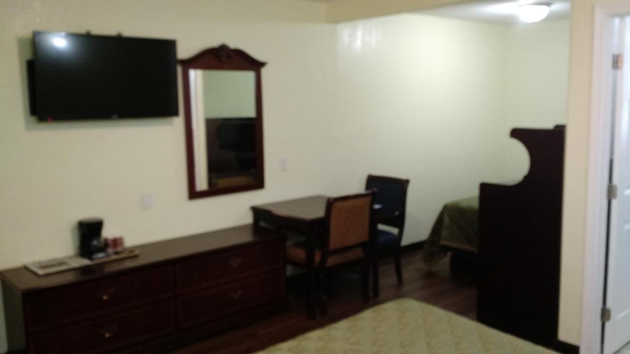 El Rancho Motel — photo 19