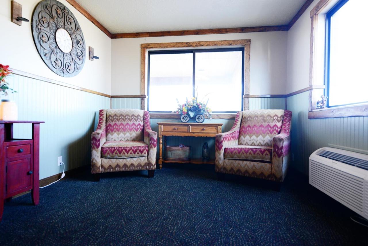 Western Inn - Tremonton, Utah — photo 23