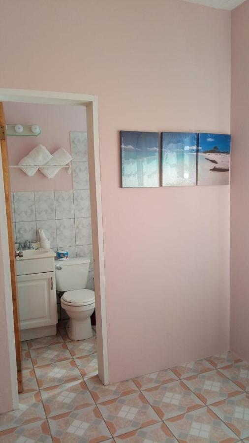 Beverley's Guest House, Nevis - 3