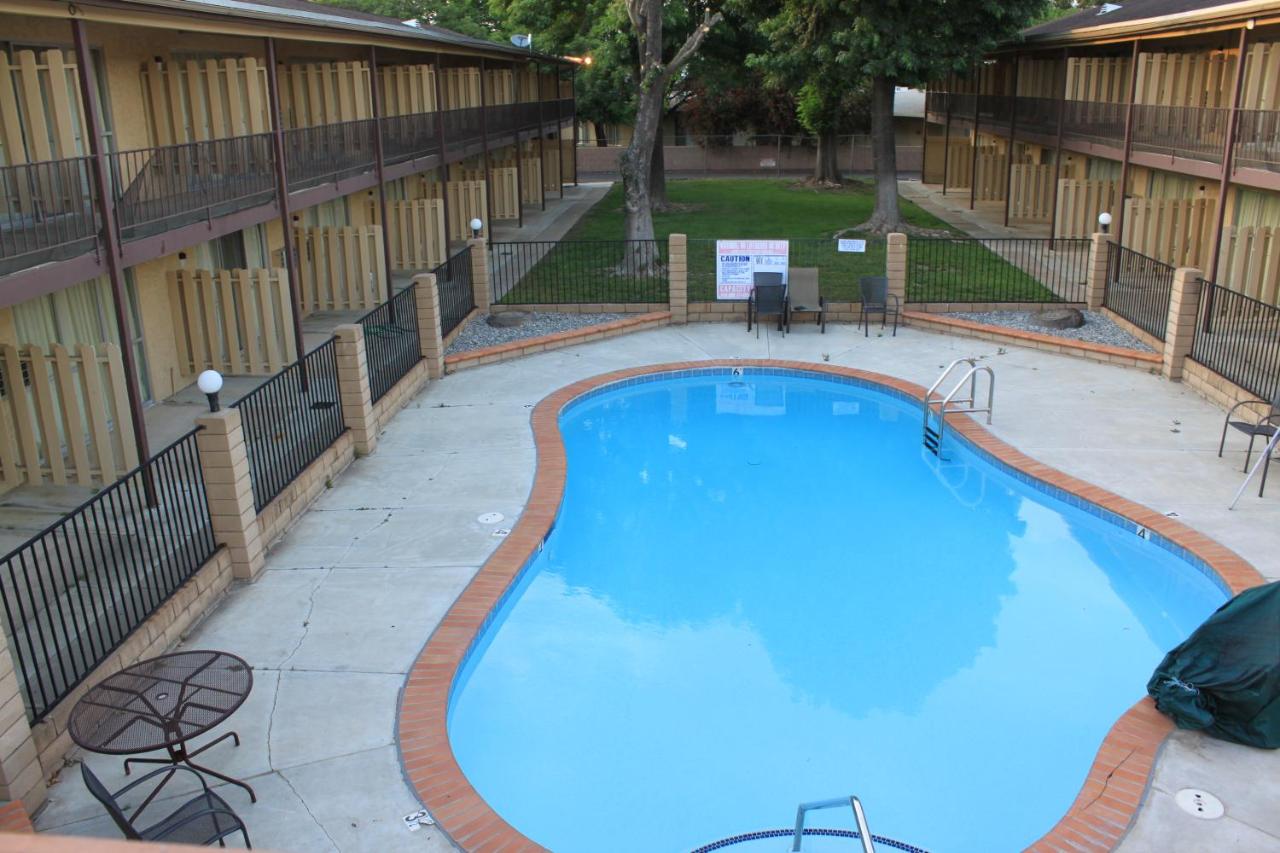 Menifee Inn — photo 16