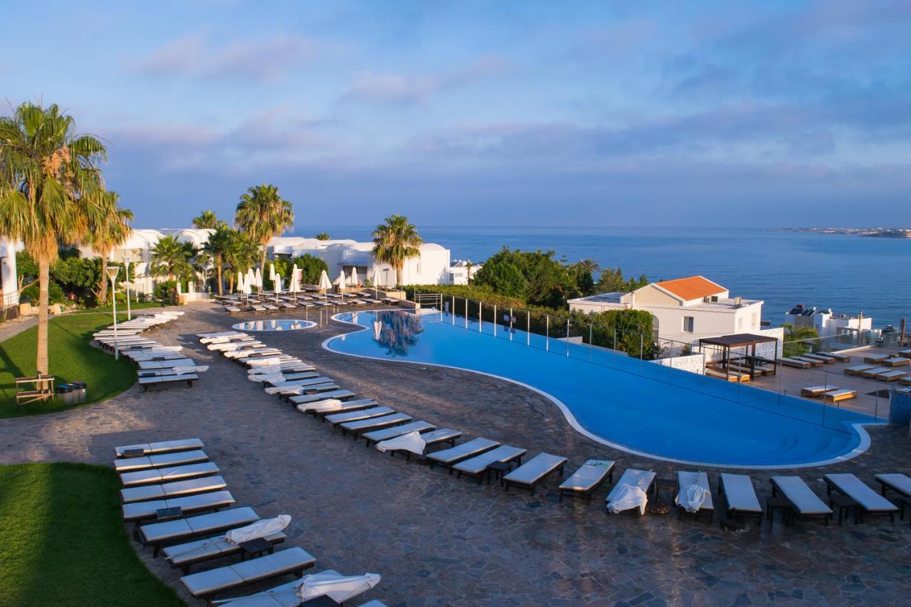 Theo Sunset Bay Hotel photo