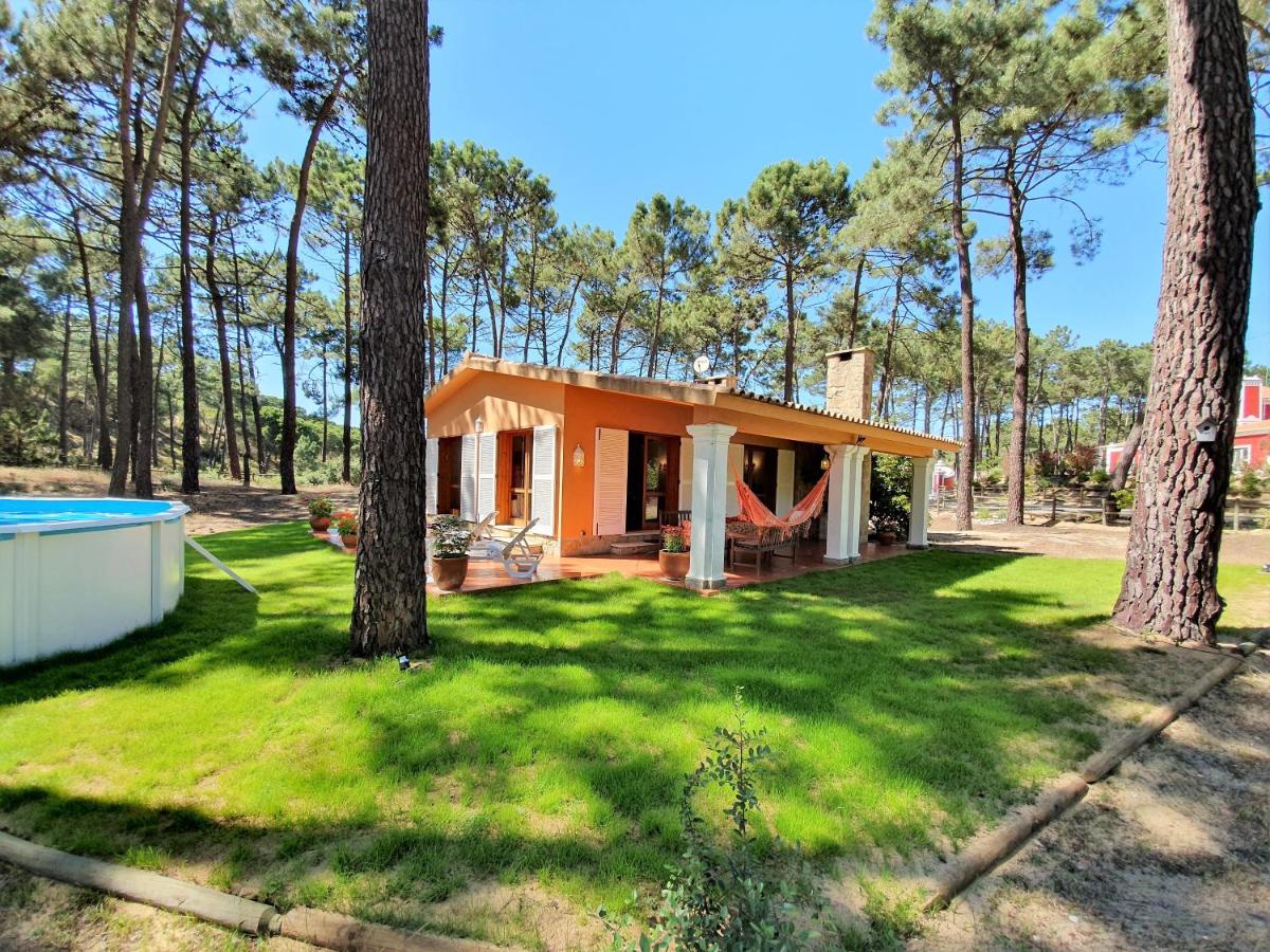 Aroeira Golf & Beach Cottage, Charneca, Portugal - Booking.com