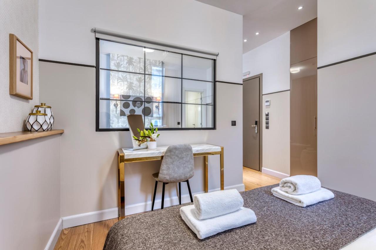 The Pinnacle Athens - 3