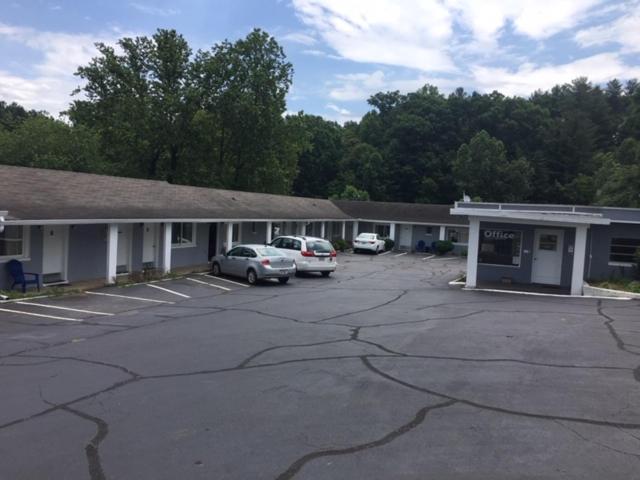 Hilltop Inn — photo 22