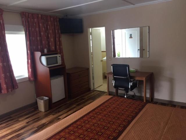 Hilltop Inn — photo 4