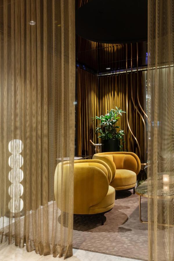 Fairmont Pacific Rim photo