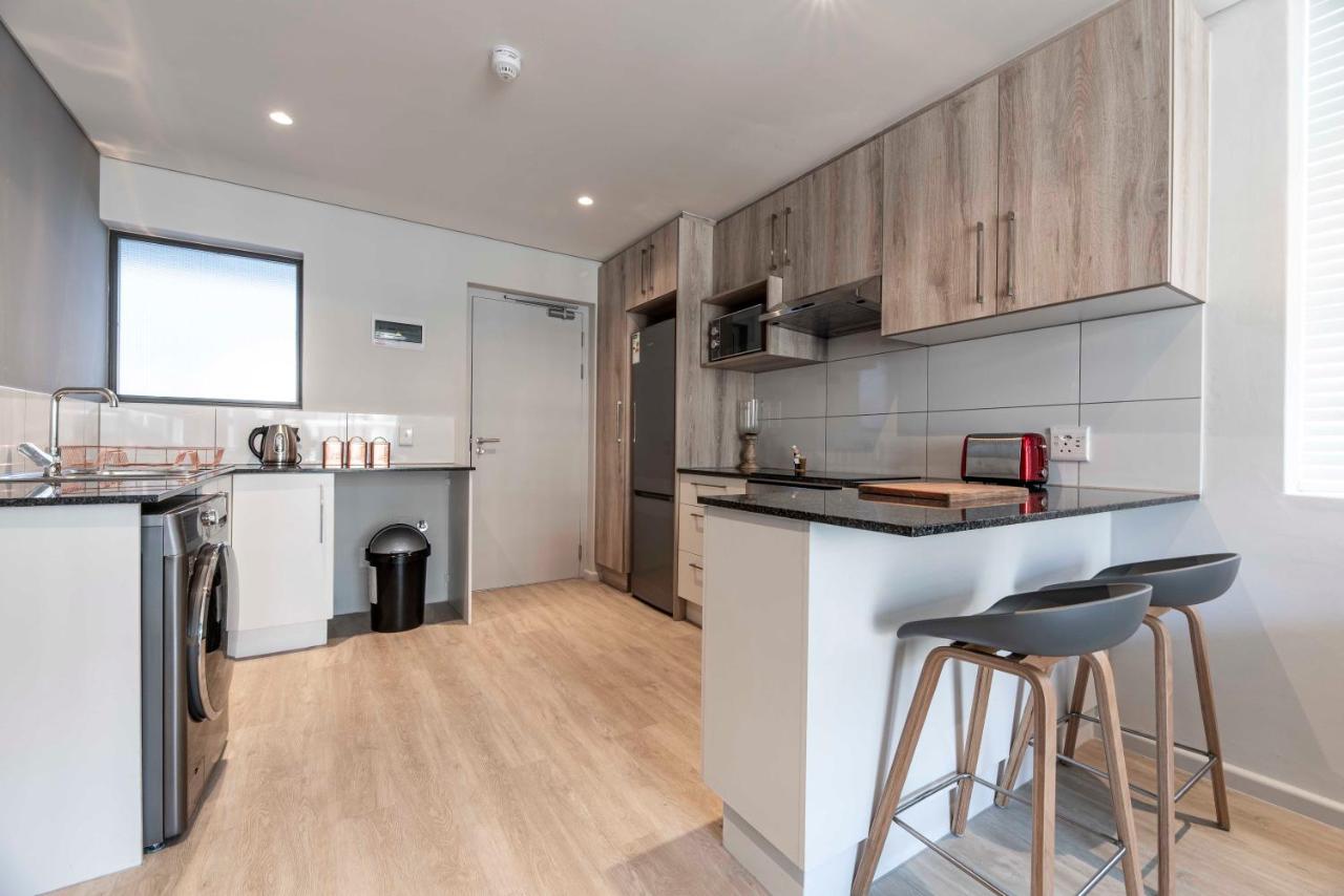 C504 Woodstock Quarter - 5