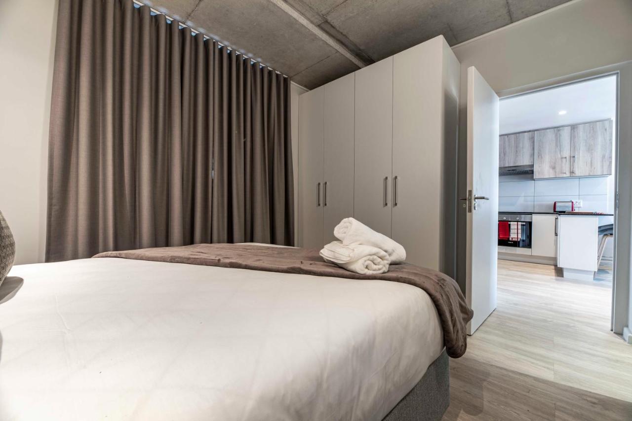 C504 Woodstock Quarter - 2