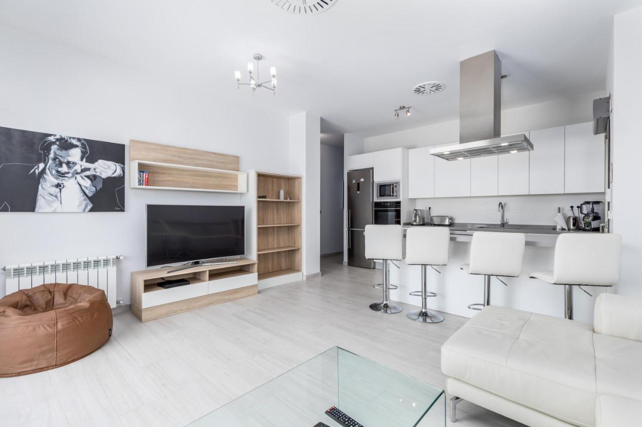 Luxury Beach Front Apartment with Pool, Valencia ...