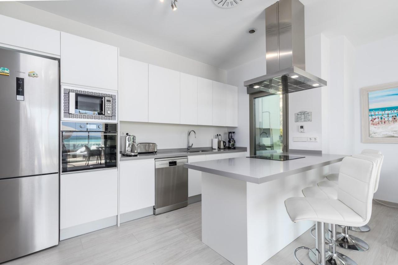 Luxury Beach Front Apartment with Pool, Valencia ...
