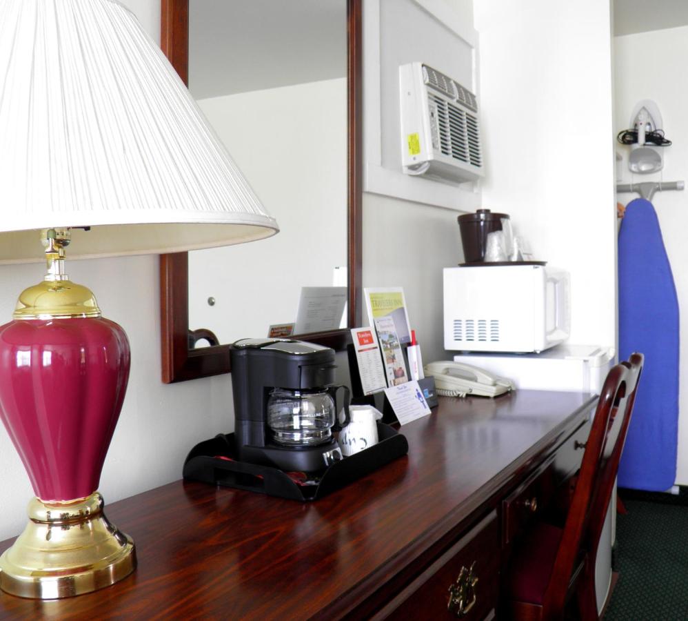 Travelers Inn — photo 17